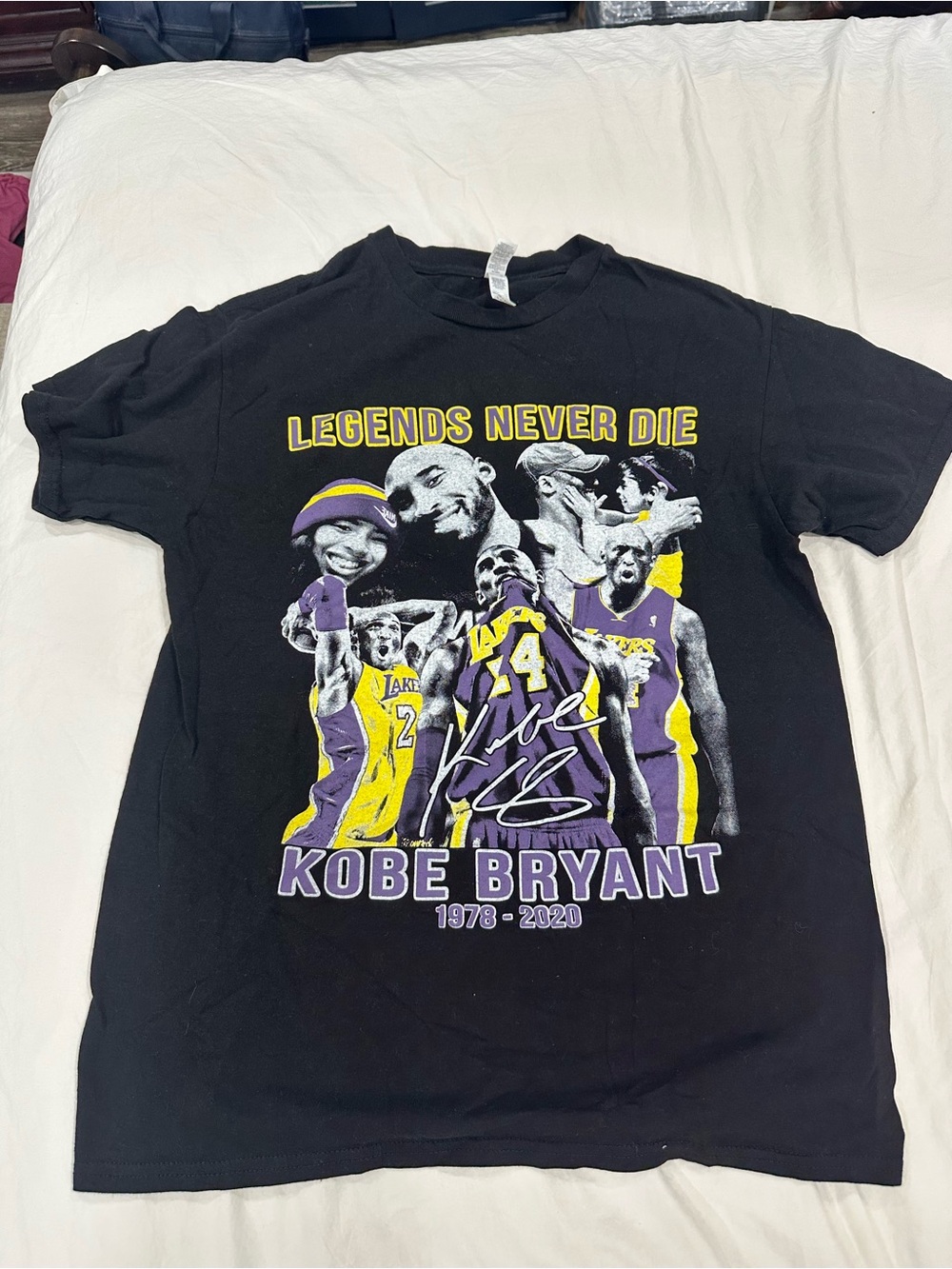 Kobe Bryant 'Legends Never Die' Black Graphic Tee - Purple/Yellow
